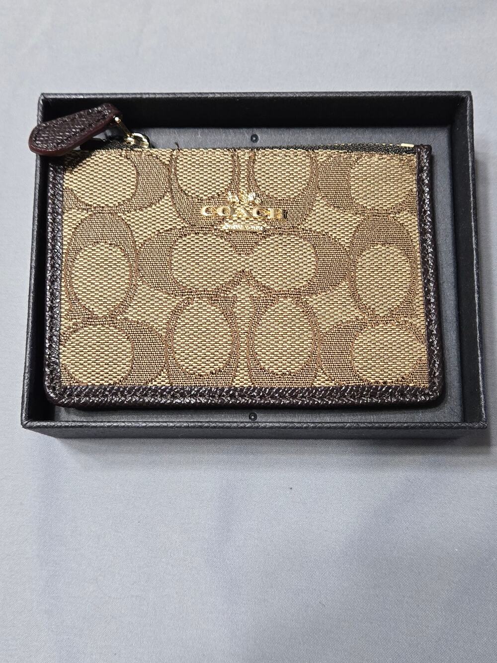 Coach Classic Signature Zip Card Case Coin Pouch Gold/Tan